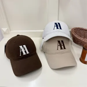 Berretti da baseball stile coreano minimalista con ricamo AA disponibili in tre colori