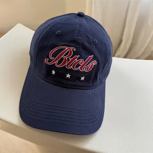 Casquette de baseball bleu marine avec broderie Btcls rouge et étoiles, chapeau unisexe.