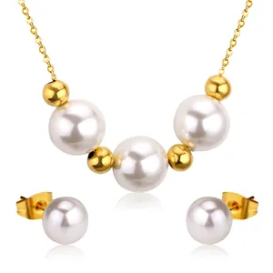 Parure de bijoux de mode avec collier en perles d'imitation et boucles d'oreilles