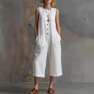 Combinaison blanche sans manches en coton et lin avec boutons et grandes poches