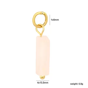 Rosa Naturstein-Anhänger mit goldenem Edelstahlreif für DIY-Schmuckherstellung
