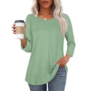 Damen-T-Shirt mit 3/4-Ärmeln, Falten und Rundhals in hellem Grün für Freizeit
