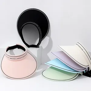 Plusieurs couleurs de visières de soleil pour femmes, idéales pour la protection d'été.