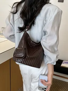 Chic dark brown woven bucket shoulder bag for women with large capacity and hobo style