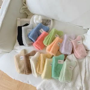 Calcetines suaves de terciopelo de visón para mujer en varios colores