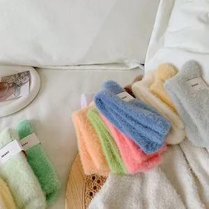 Calcetines de terciopelo de mink para mujer en varios colores caramelo suaves