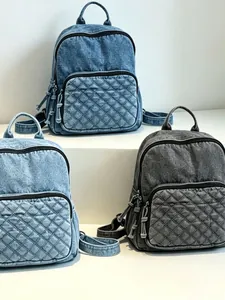 Modische gesteppte Denim-Rucksäcke für Damen in verschiedenen Farben für Reise und Alltag.