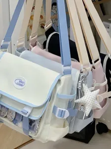 Japanische pastellfarbene Umhängetasche für die Schule mit transparentem Sichtfenster und Stern