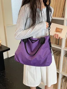 Grande borsa da viaggio a scacchi viola per sport e fitness, spaziosa borsa da donna