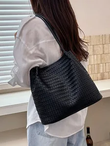 Retro black woven leather tote bag with large capacity for women's daily style