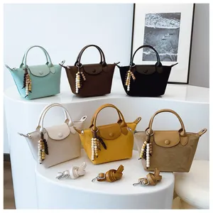 Collection de sacs à main élégants en daim pour femmes en six couleurs variées