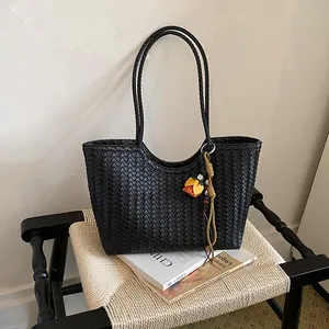 Bolso tote grande minimalista de cuero trenzado negro para mujer, bolso de hombro elegante.