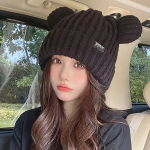 Berretto in maglia carino da donna con orecchie da orso, cappello nero spesso e caldo invernale