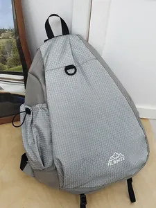 Borsa a Tracolla da Esterno di Grande Capacità per Uomo Donna Borsa a Tracolla in Nylon Leggero per Escursionismo e Viaggi con Motivo a Griglia