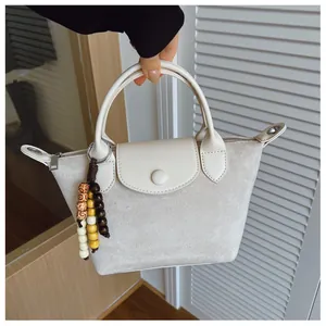 Sac à main blanc crème élégant pour femme avec breloque décorative en perles de bois