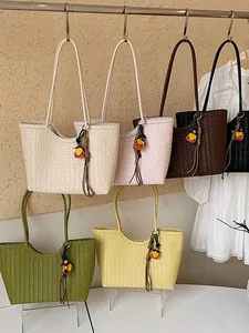 Bolsos tote de hombro tejidos de gran capacidad en varios colores de verano vivos