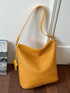 Dames Retro Gevlochten Schoudertas Grote Capaciteit PU Leer Bucket Tas Koreaanse Casual Okseltas Crossbodytas Mode Hobo Tas