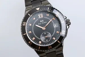 Vista de detalle macro del reloj BS Bee Sister para mujer en acero negro y oro rosa