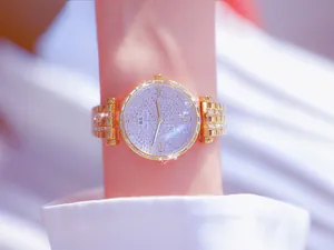 Reloj de mujer BS Bee Sister dorado con esfera estrellada de diamantes y cristales
