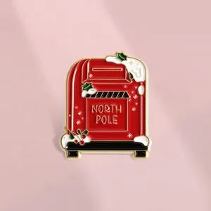 Weihnachten Roter Briefkasten Brosche Emaille Zinklegierung Abzeichen Festliche Nordpol Dekoration Schmuck Für Rucksack Jacke Pin