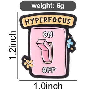 Λεπτομερής προβολή καρφίτσας Hyperfocus με διαστάσεις 1,2x1,0 ίντσες και βάρος 6g.