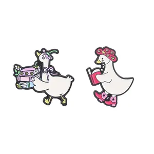 Creatieve set cartoon emaille speldjes witte gans leest met schattige roze hoed en laarzen