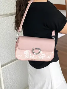 Minimalistische pinke Umhängetasche im koreanischen Stil mit silberner D-Schnalle