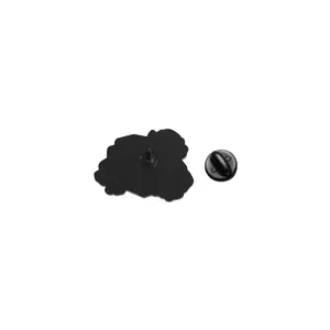 Vue arrière détaillée de l'épingle en émail avec dos en métal noir et fermoir caoutchouc.
