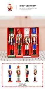 Set van vier handbeschilderde houten notenkrakers in circusstijl, hoogte 19 cm.