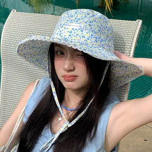 Floral bucket hat with lace brim for women, summer sunshade hat in poolside scene