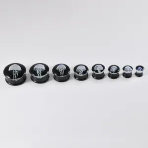 Ohrplugs aus Glas mit Quallen-Muster und schwarzer Basis in verschiedenen Größen erhältlich