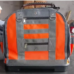 Detailansicht der multifunktionalen Werkzeugtasche mit großem Fassungsvermögen und Reißverschluss