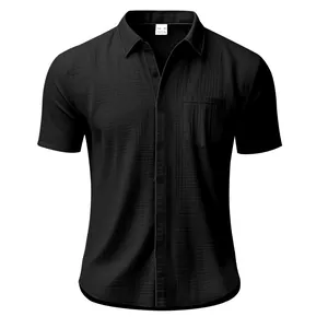 Gedetailleerd vooraanzicht van casual zwart linnen herenshirt met korte mouwen