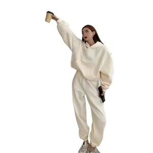 Conjunto de chándal para mujer con sudadera de felpa corta y pantalones, traje informal crema