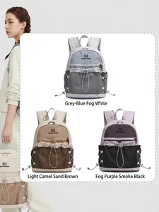 Sac à dos léger et élégant en plusieurs couleurs pour l'école et la randonnée en plein air.