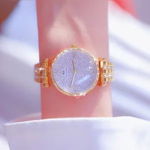 Reloj de lujo para mujer en oro con esfera de cielo estrellado de diamantes