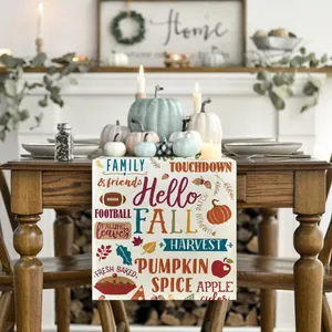 Runner da tavola autunnale con stampe di zucche e foglie d'acero per decor