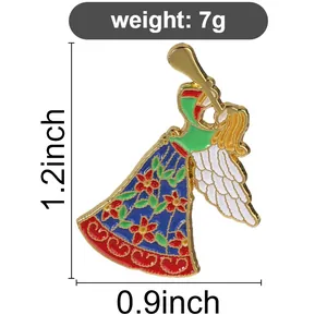 Dettaglio spilla smaltata angelo floreale, dimensioni 1,2x0,9 pollici, peso di 7g