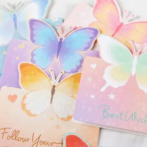 Tarjetas de felicitación mariposa 3D creativas en elegantes colores Morandi