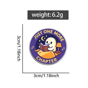 Gedetailleerde weergave van schattige spook emaille pin met 3 cm afmetingen en 6,2 g gewicht