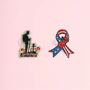 Broche de Esmalte Conmemorativo Lest We Forget Silueta de Soldado Amapola Pin Bandera Cinta Insignia Joyería de Aleación de Zinc