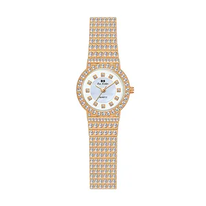 Elegante reloj de cuarzo para mujer en oro rosa con diseño de cielo estrellado de diamantes