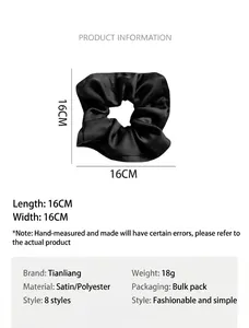 Vista dettagliata che mostra il diametro di 16 cm di questo elastico in raso nero