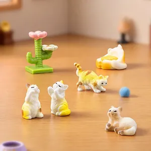 Juego de figuritas de gatos en miniatura realistas para casa de muñecas y escritorio.