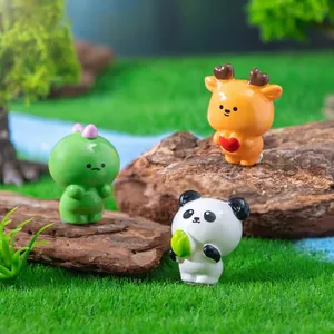 Set mit niedlichen Tierfiguren für die Mikro-Landschaftsgartengestaltung und DIY-Deko