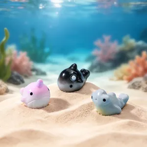 Trois figurines mignonnes de baleines et requins pour décor de micro-paysage marin