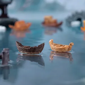 Handcrafted miniature resin boats for aquarium landscaping and Zen garden DIY decoration