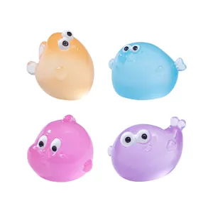 Set di 4 figurine di pesci cicciottelli luminosi per decorazioni fai-da-te e acquari