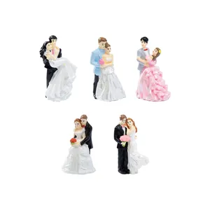 Cinq paires de figurines miniatures de couple de mariés pour maison de poupée et DIY