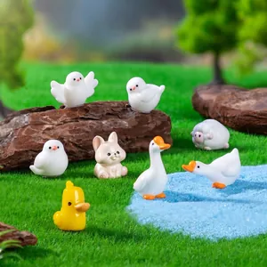 Figurines d'Animaux en Résine Miniature Mignon Mouton Oie Canard Figures Micro Paysage DIY Jardinage Accessoires Décoration Maison Bureau